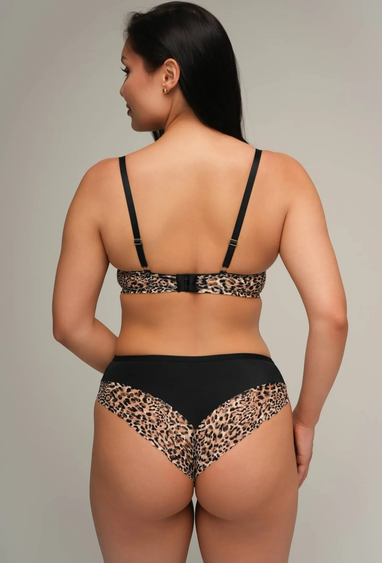Biustonosz AV 2208 Push Up Black Panther