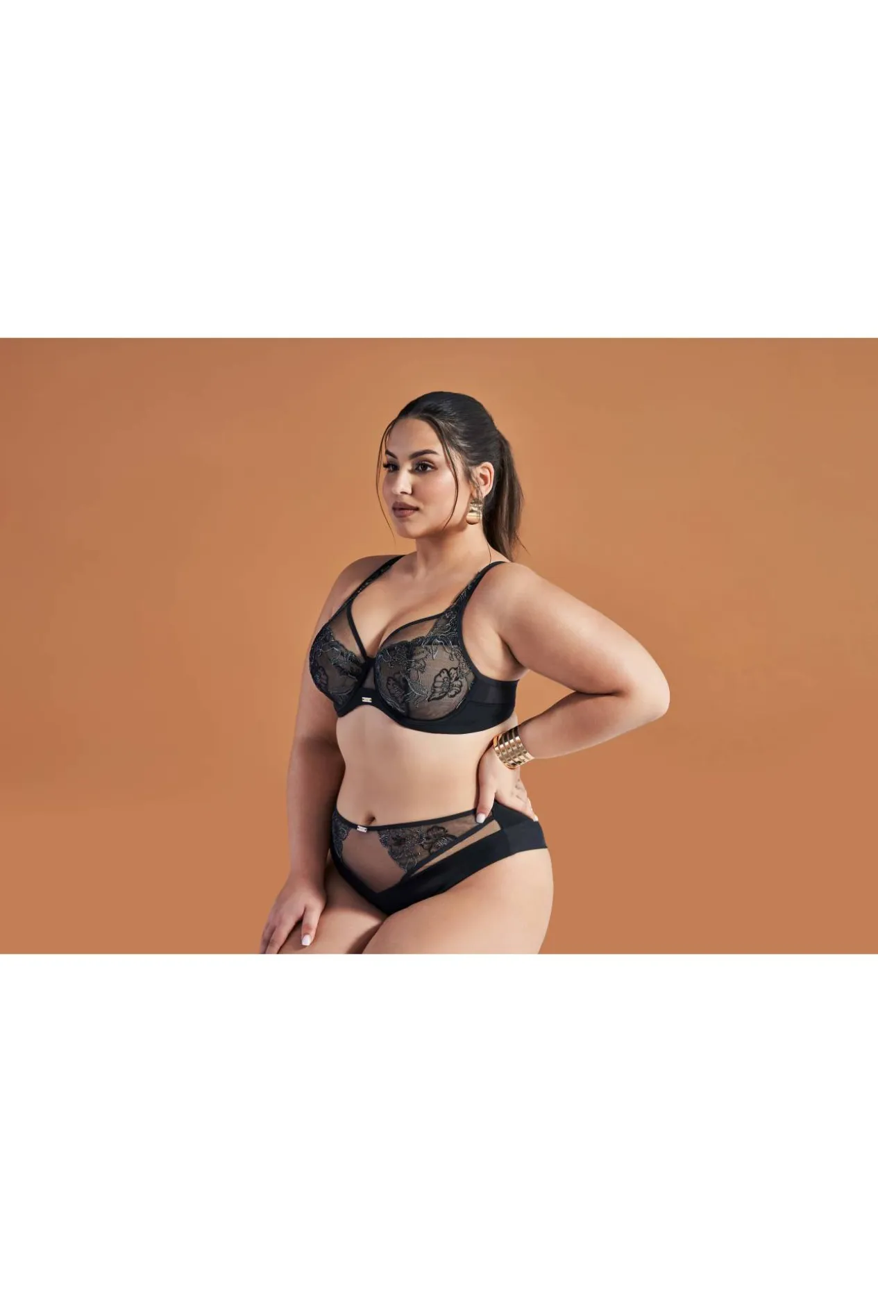 Figi AV 2072 Black