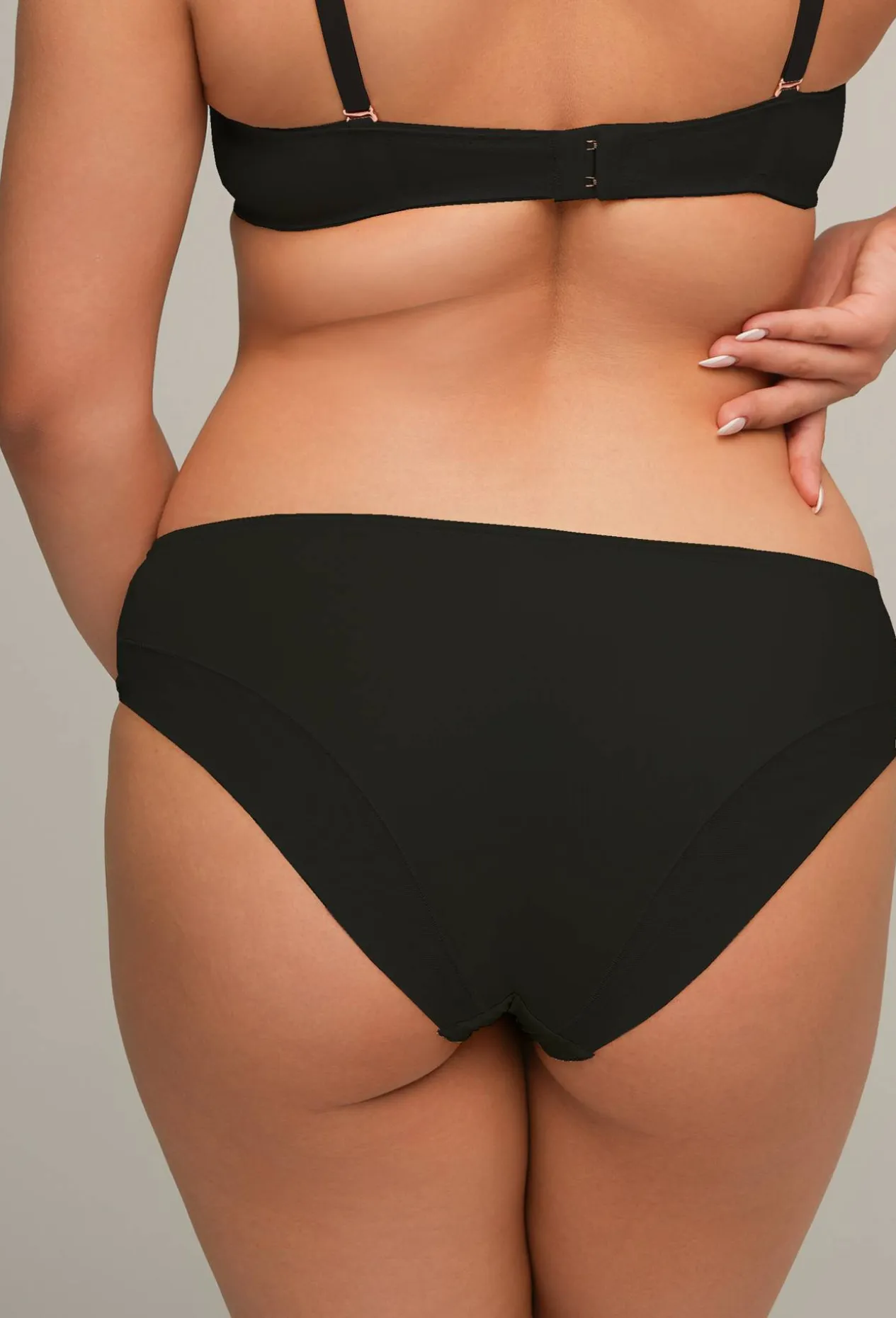 Figi AV 2202 Black