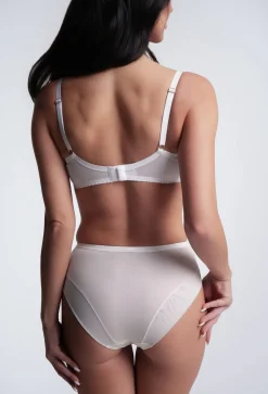 Figi AV 2310 White